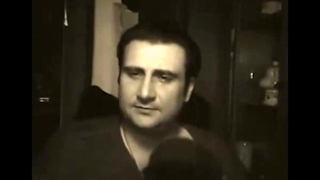 Человек с кошкой об НЛО смотреть онлайн