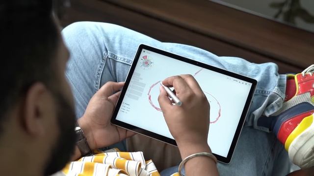 HP Chromebook X2: A Good 2-in-1 Package! смотреть онлайн