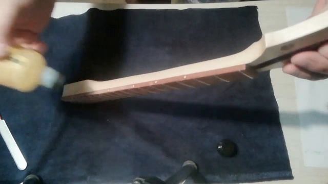 Гриф для электроукулеле. Лимонное масло. смотреть онлайн