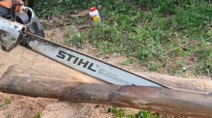 Small Wood Cutting Machine Chainsaw STIHL 070 Patterned Wood Split