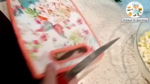 КРАБОВЫЙ САЛАТ И ЖАРЕННЫМИ ГРИБАМИ,  И ОГУРЦОМ!!!!