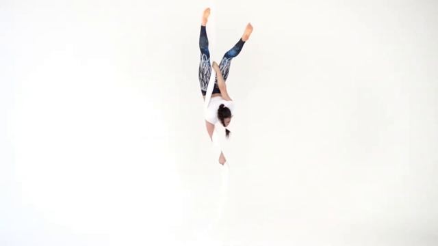 Мексиканка на воздушных полотнах смотреть онлайн