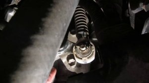 Люфт во втулке троса кпп Corolla 150