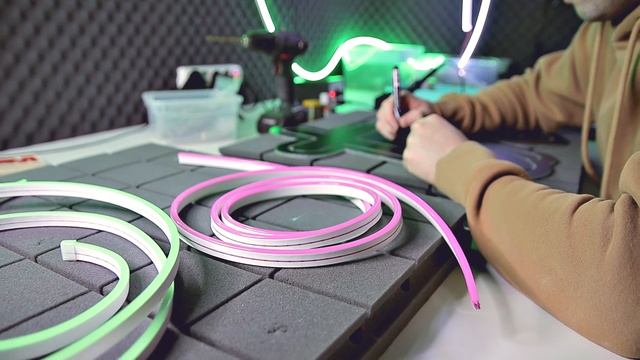 Изготовление неоновой вывески на фрезерном станке с ЧПУ Start. Savinsname.Изготовление неоновой выве