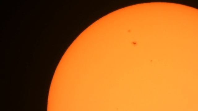 Sun flyby Nikon P1000 - Conspiracy Music Guru - Television Watching News Believer Live - 432Hz смотреть онлайн