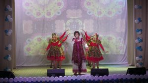 Лариса Соловьёва Поет село родное