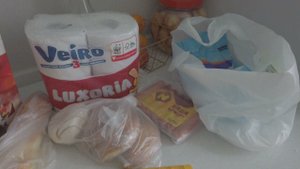 ЗАКАЗ ЕДЫ С ДОСТАВКОЙ, ЁЛКА СЫНА, ПОДАРКИ В САМОЛЁТЕ, НАПОЛНЕНИЕ СТЕЛЛАЖА РАКУШКАМИ)