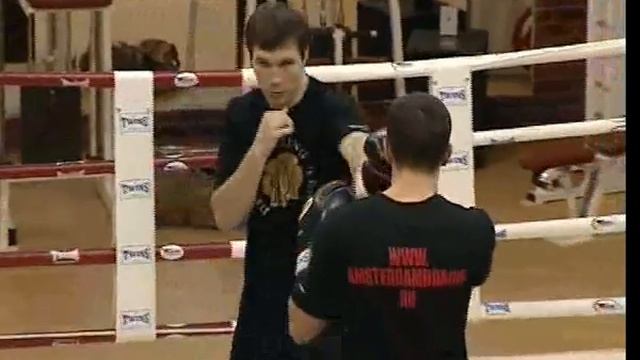 Мастер класс Григория Дрозда в Amsterdam Boxing Studio.avi смотреть онлайн
