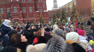 Иммерсивный спектакль "12 месяцев" на Манежной площади в рамках фестиваля "Путешествие в Рождество"