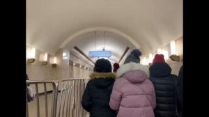 Москва-новогоднее метро 2021