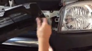 Toyota Hiace 2008 headlight removal
