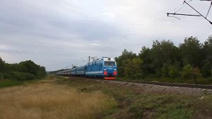 ЭП1М-689 с поездом №5 Москва - Астрахань "Лотос"