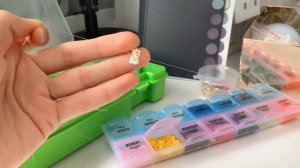 ? ЛЕТНИЙ БРАСЛЕТ ИЗ БИСЕРА С РОМАШКАМИ