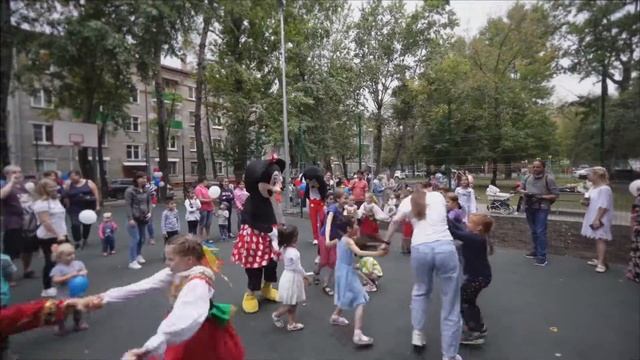 Янтарь активно участвует во всех мероприятиях САО. (праздник в Коптево) смотреть онлайн