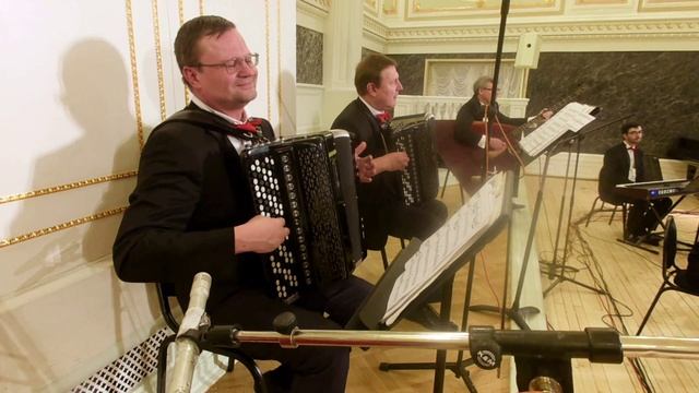 Концерт для оркестра народных инструментов «Смоленские кадрили».