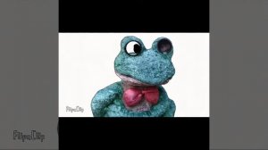 Китти преследует  Фрогги