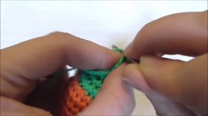 Мастер-класс. Вязаная морковка. Вязаные овощи.