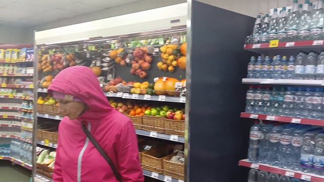 товароведы