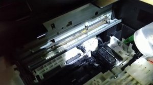 Прочистка печатающей головки в струйном принтере