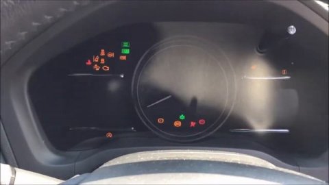 【ヴェゼル】HONDA VEZEL RU1 エンジン始動