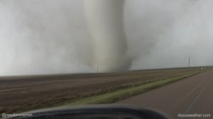 США. Мощный торнадо в Канзасе (24.05.2016 г.)