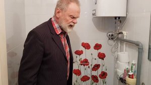 Как построить санузел в цокольном этаже,если  канализации там нет.