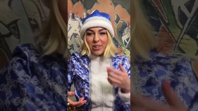 Пошлый анекдот про новый год смотреть онлайн