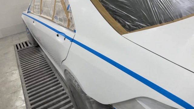 Процесс переделки Mercedes Benz W221 в W223 смотреть онлайн