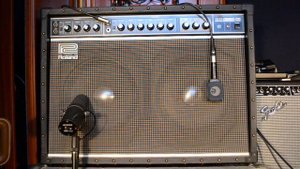 Roland Jazz Chorus JC-120 ? VS ? Fender '65 Deluxe Reverb