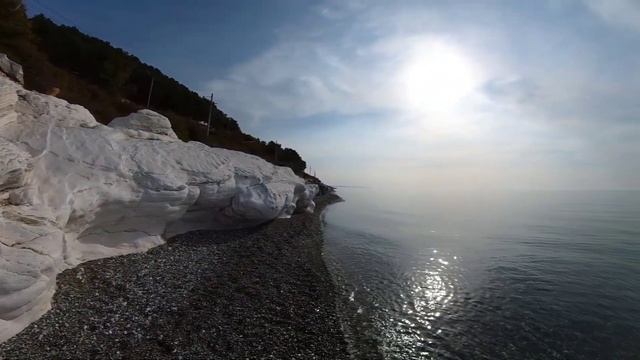 Локация белые скалы в Абхазии на берегу моря отдых видео смотреть онлайн