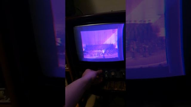 Elektronika C-401 Soviet Portable Secam Color Tv смотреть онлайн