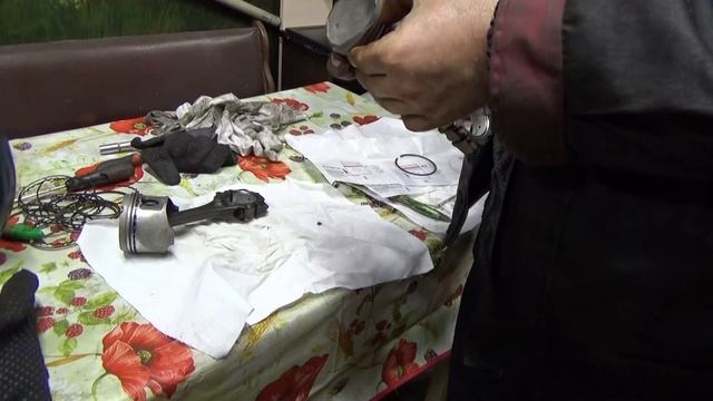 Mazda 121 1300 94г ремонт мотора / жрёт масло / дымит смотреть онлайн