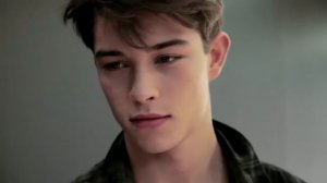 Francisco Lachowski: Perfect Illusion