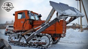 СОВЕТСКАЯ МОЩЬ В ДЕЛЕ: Гусеничный трактор Т-4А с самодельным отвалом пробивает дороги после метели!