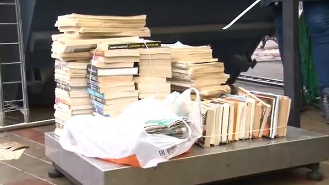 ДОЛГОПРУДНЫЙ. Экологический марафон "Бумажный БУМ за Картонный дом" в Долгопрудном смотреть онлайн