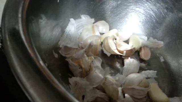 Как легко почистить чеснок. смотреть онлайн