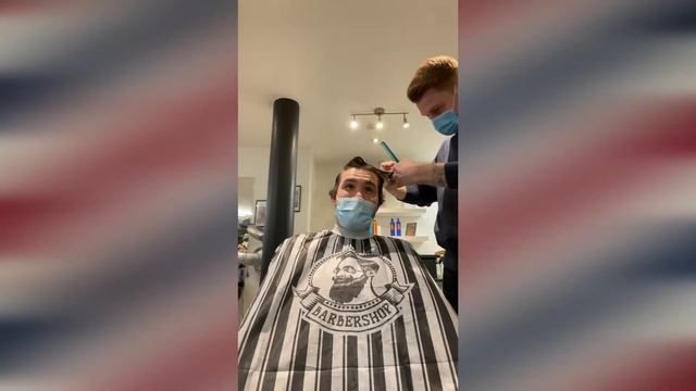 BARBERSCHOOL DAY 9 : Long hair to Pompadour transformation cut! смотреть онлайн