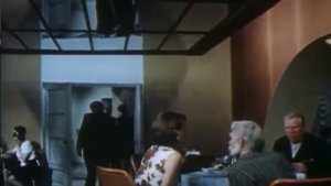 Целуются зори 1978. Стас гуляет.