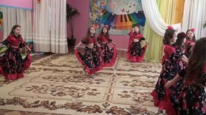 Фестиваль детского творчества "Карусель", "Цыганочки"