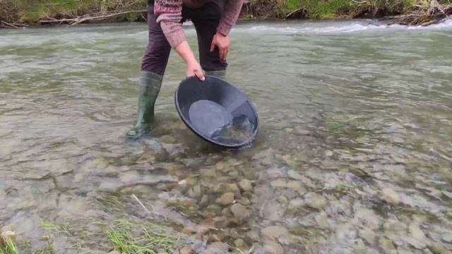 Gold in river смотреть онлайн