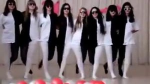 Танец, выносящий мозг...