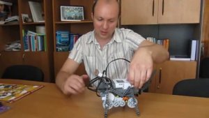 робот-собака на базе конструктора LEGO Mindstorms NXT 2.0.