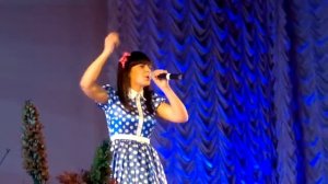 "Стою на полустаночке"