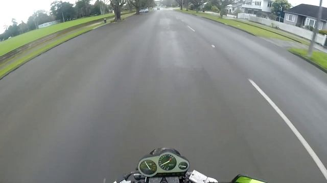 Honda VTZ250 review- VTR250/VT250 смотреть онлайн