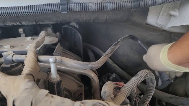 Here's How To Replace A Bad Oil Pressure Switch On A Chevy Tahoe! смотреть онлайн