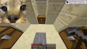 Шлепа играет в майнкрафт