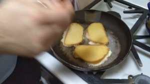 Гренки из хлеба с яйцом к чаю ! Очень вкусные !