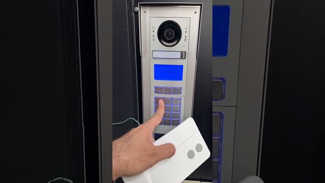Agata C - Auto Door Release