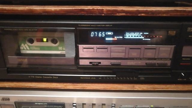Запись старинной кассеты Audio Magnetics Corporation Low Noise C-90 на TEAC V-770. смотреть онлайн