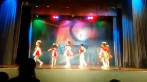 Жил на свете маленький котоенок